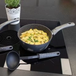 Stoneline Casserole Laholm Gourmundo - Aluminium - Anthracite - ø 20 cm -Tables de jardin Soldes 2022 1000279561 210804 08570600691 MOOD DETAILS P000000001000279561 mood